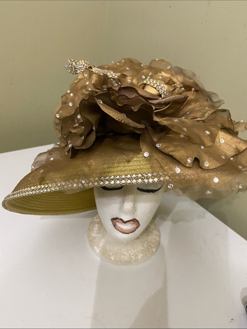 Fabulous NWT Original Dress Hat by Eve Andrea